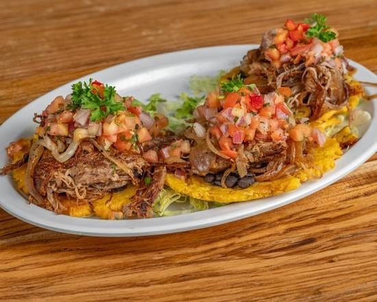 TOSTONES RELLENOS BEEF.